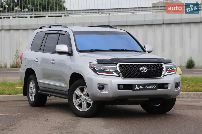 Toyota Land Cruiser 2012