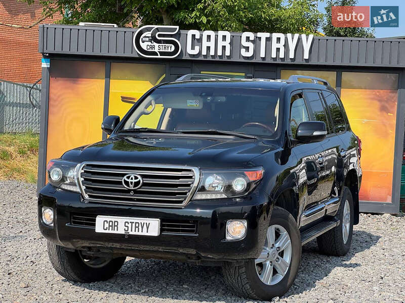 Toyota Land Cruiser 2014