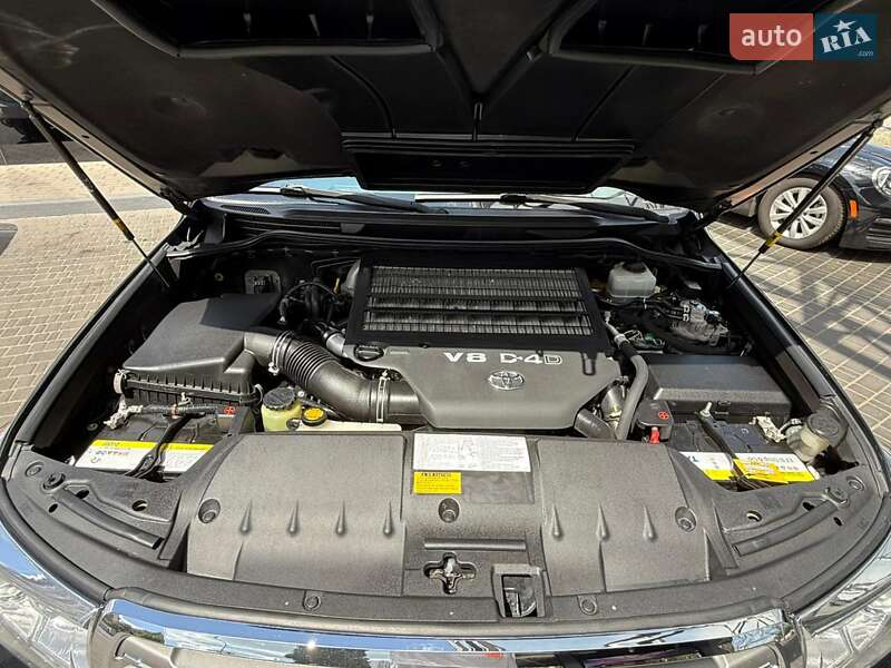 Внедорожник / Кроссовер Toyota Land Cruiser 2013 в Одессе