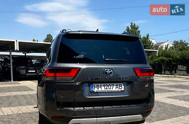 Позашляховик / Кросовер Toyota Land Cruiser 2023 в Чорноморську