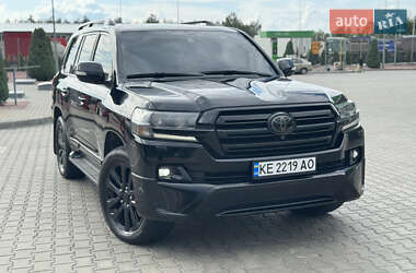 Позашляховик / Кросовер Toyota Land Cruiser 2017 в Дніпрі