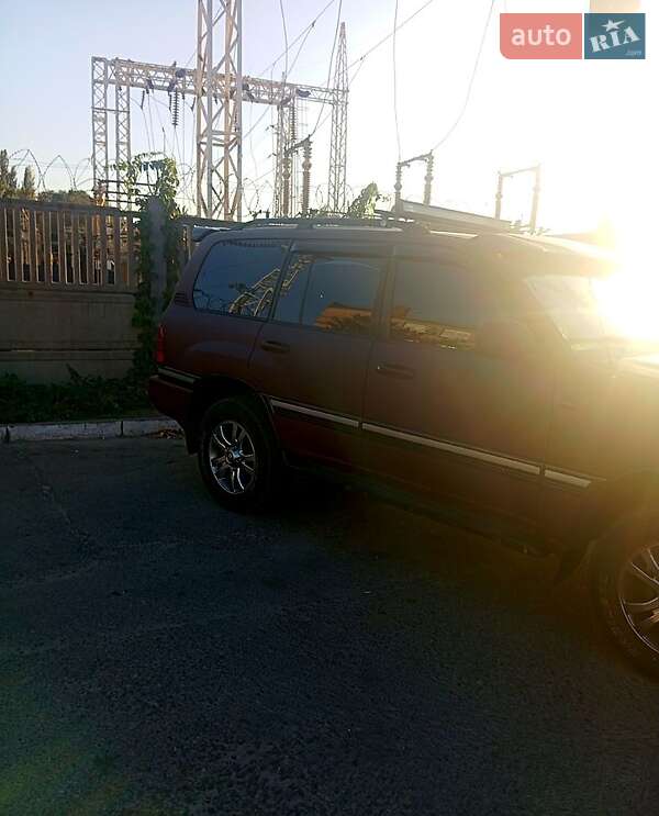 Внедорожник / Кроссовер Toyota Land Cruiser 1998 в Запорожье