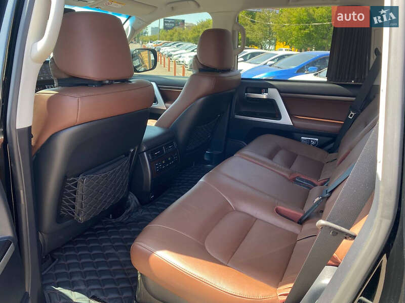 Внедорожник / Кроссовер Toyota Land Cruiser 2020 в Житомире