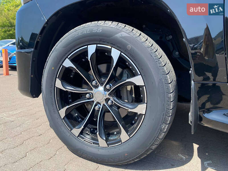 Внедорожник / Кроссовер Toyota Land Cruiser 2020 в Житомире