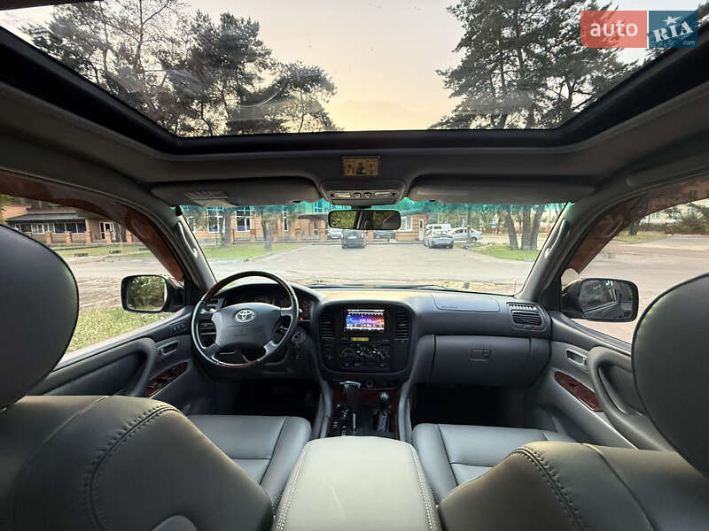 Позашляховик / Кросовер Toyota Land Cruiser 2001 в Броварах