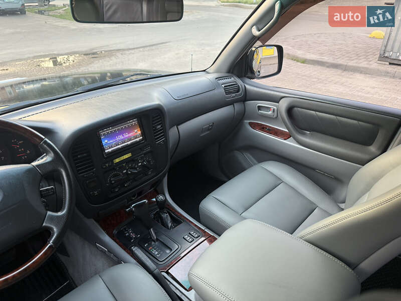 Позашляховик / Кросовер Toyota Land Cruiser 2001 в Броварах