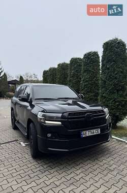 Позашляховик / Кросовер Toyota Land Cruiser 2020 в Дніпрі