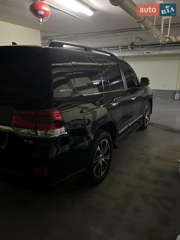 Внедорожник / Кроссовер Toyota Land Cruiser 2020 в Днепре
