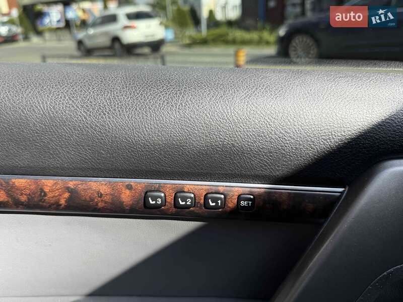 Внедорожник / Кроссовер Toyota Land Cruiser 2011 в Львове