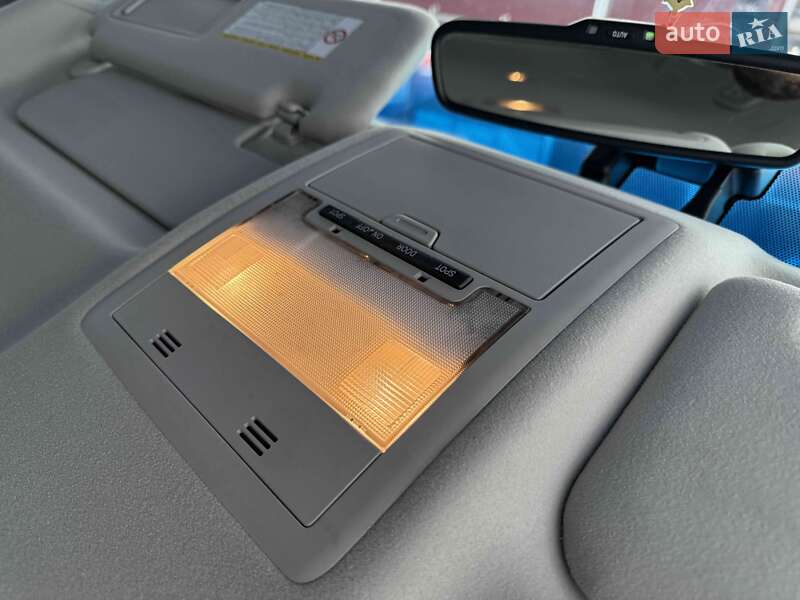 Внедорожник / Кроссовер Toyota Land Cruiser 2011 в Львове