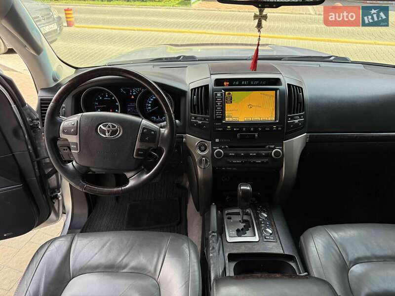 Внедорожник / Кроссовер Toyota Land Cruiser 2011 в Львове