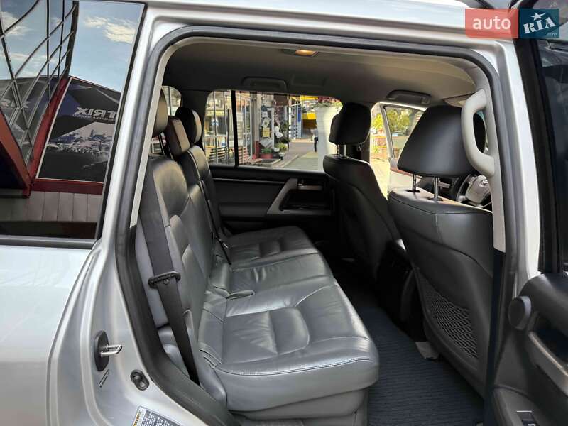 Внедорожник / Кроссовер Toyota Land Cruiser 2011 в Львове