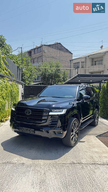 Toyota Land Cruiser 2023