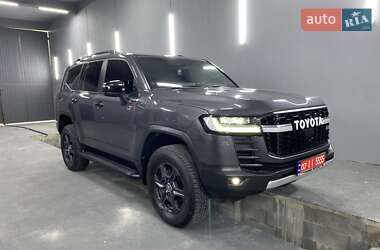 Внедорожник / Кроссовер Toyota Land Cruiser 2021 в Хусте