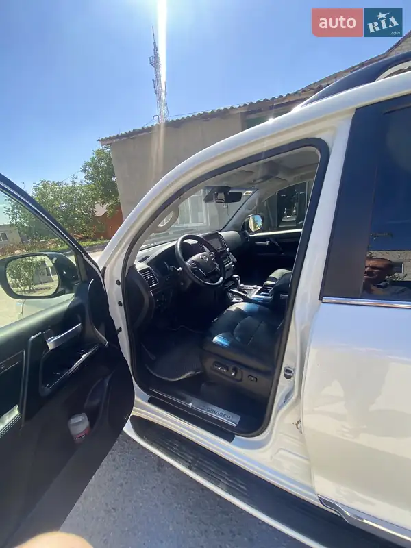 Toyota Land Cruiser 2018 VIN JTMHX02J904161752 фото оголошення 8 з 47