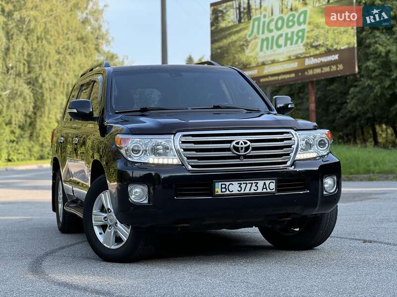 Позашляховик / Кросовер Toyota Land Cruiser 2014 в Трускавці фото 2 Позашляховик / Кросовер Toyota Land Cruiser 2014 в Трускавці