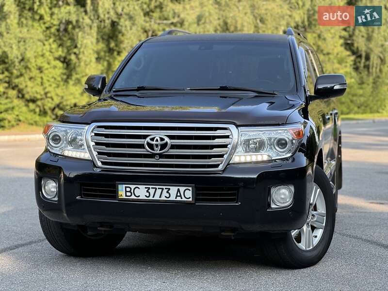 Позашляховик / Кросовер Toyota Land Cruiser 2014 в Трускавці фото 15 Позашляховик / Кросовер Toyota Land Cruiser 2014 в Трускавці