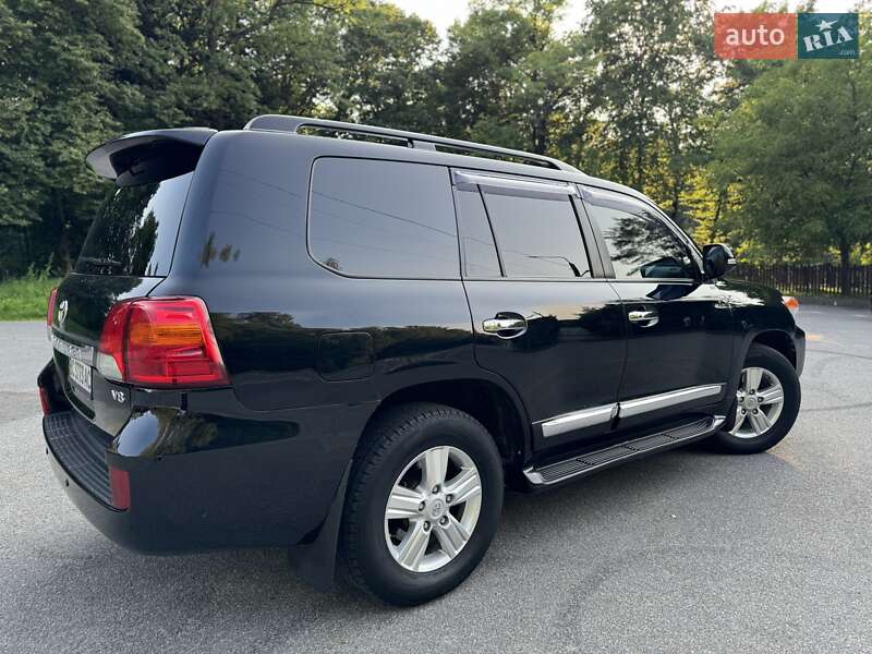 Позашляховик / Кросовер Toyota Land Cruiser 2014 в Трускавці фото 91 Позашляховик / Кросовер Toyota Land Cruiser 2014 в Трускавці