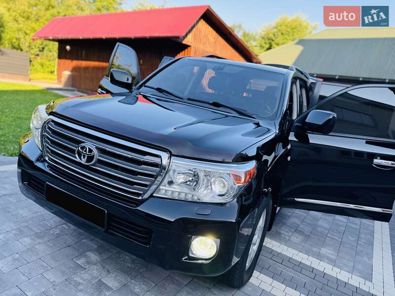 Внедорожник / Кроссовер Toyota Land Cruiser 2012 в Нижней Апше фото 11 Внедорожник / Кроссовер Toyota Land Cruiser 2012 в Нижней Апше