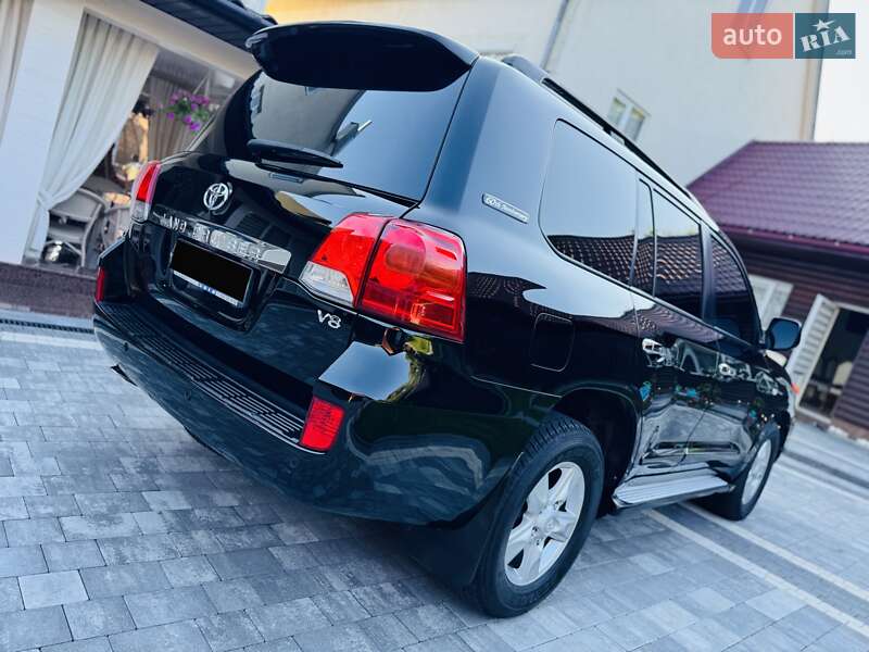 Внедорожник / Кроссовер Toyota Land Cruiser 2012 в Нижней Апше фото 35 Внедорожник / Кроссовер Toyota Land Cruiser 2012 в Нижней Апше