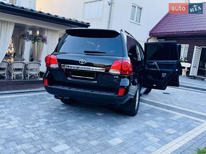 Внедорожник / Кроссовер Toyota Land Cruiser 2012 в Нижней Апше фото 85 Внедорожник / Кроссовер Toyota Land Cruiser 2012 в Нижней Апше