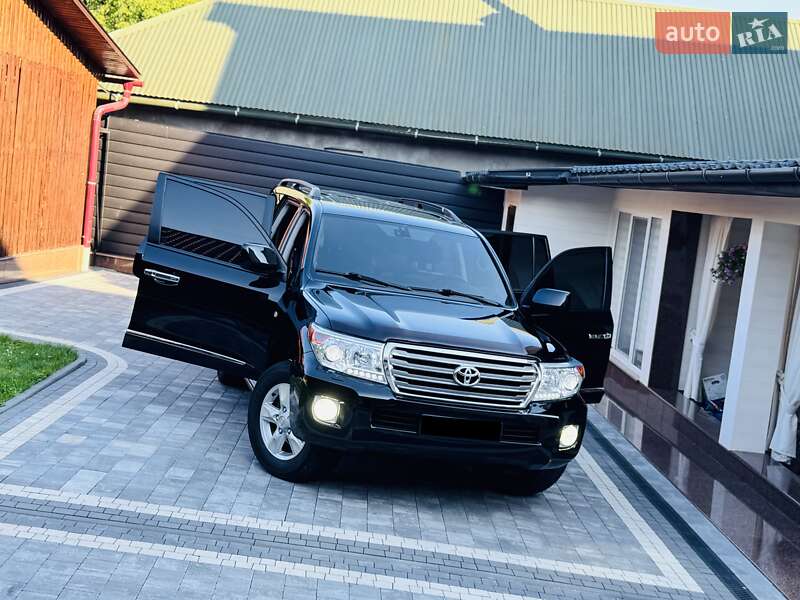 Внедорожник / Кроссовер Toyota Land Cruiser 2012 в Нижней Апше фото 111 Внедорожник / Кроссовер Toyota Land Cruiser 2012 в Нижней Апше