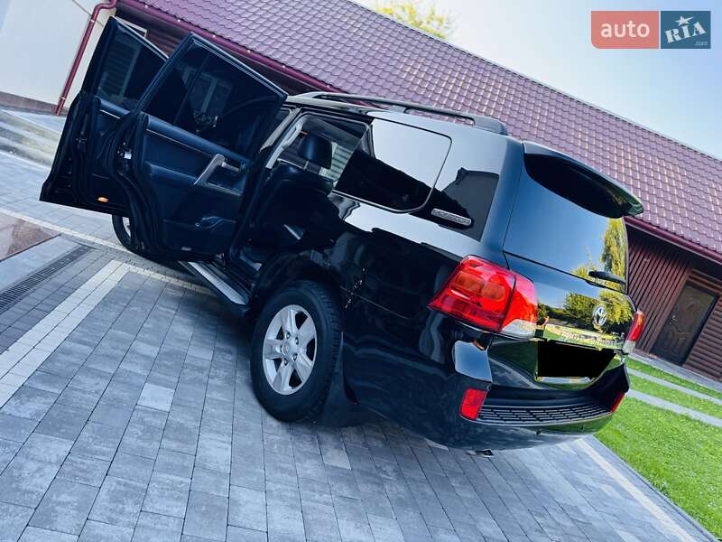 Внедорожник / Кроссовер Toyota Land Cruiser 2012 в Нижней Апше фото 121 Внедорожник / Кроссовер Toyota Land Cruiser 2012 в Нижней Апше