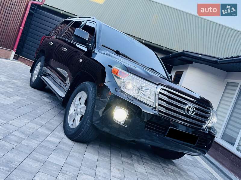 Внедорожник / Кроссовер Toyota Land Cruiser 2012 в Нижней Апше фото 123 Внедорожник / Кроссовер Toyota Land Cruiser 2012 в Нижней Апше