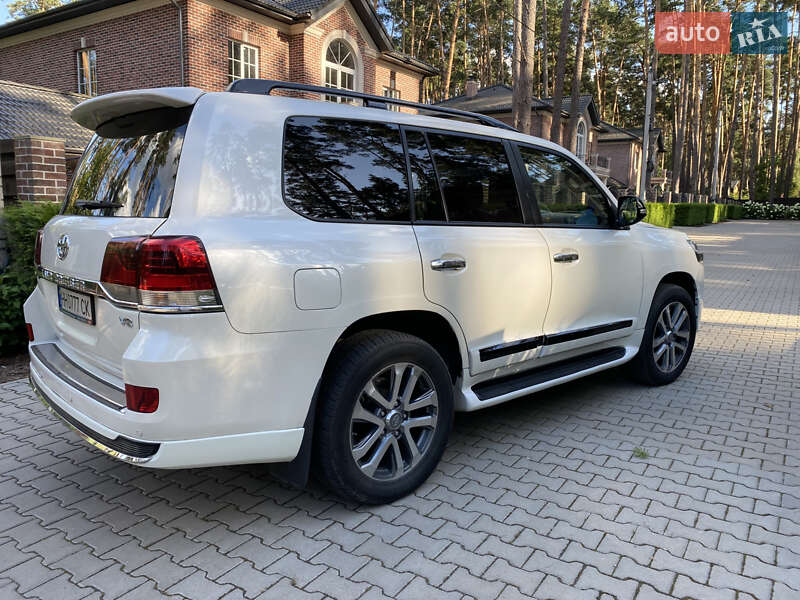 Внедорожник / Кроссовер Toyota Land Cruiser 2014 в Киеве