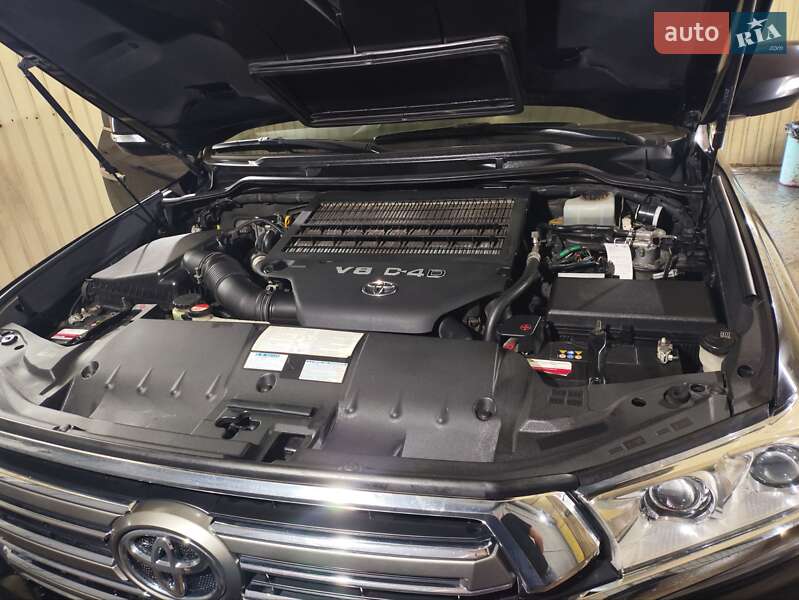 Позашляховик / Кросовер Toyota Land Cruiser 2016 в Києві фото 13 Позашляховик / Кросовер Toyota Land Cruiser 2016 в Києві