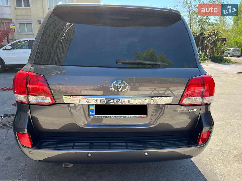 Внедорожник / Кроссовер Toyota Land Cruiser 2011 в Киеве фото 15 Внедорожник / Кроссовер Toyota Land Cruiser 2011 в Киеве