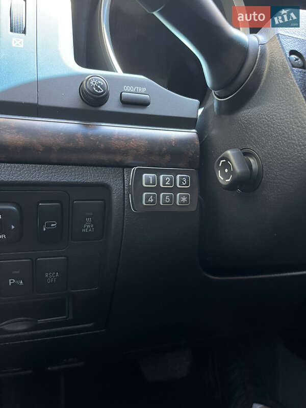 Внедорожник / Кроссовер Toyota Land Cruiser 2011 в Киеве фото 29 Внедорожник / Кроссовер Toyota Land Cruiser 2011 в Киеве
