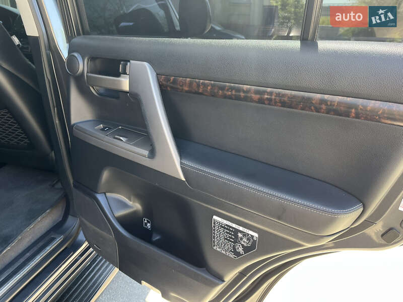 Внедорожник / Кроссовер Toyota Land Cruiser 2011 в Киеве фото 41 Внедорожник / Кроссовер Toyota Land Cruiser 2011 в Киеве