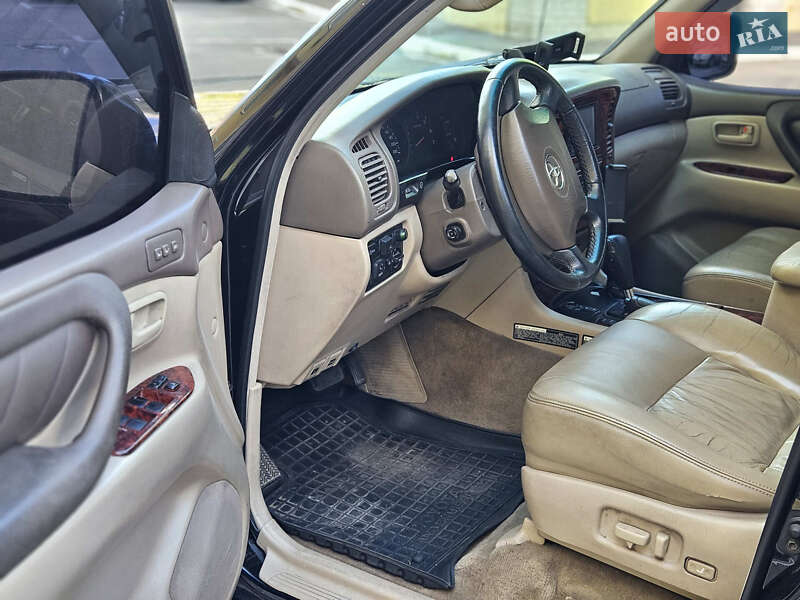 Внедорожник / Кроссовер Toyota Land Cruiser 2001 в Киеве фото 11 Внедорожник / Кроссовер Toyota Land Cruiser 2001 в Киеве