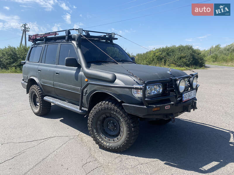 Внедорожник / Кроссовер Toyota Land Cruiser 1996 в Сваляве фото 11 Внедорожник / Кроссовер Toyota Land Cruiser 1996 в Сваляве