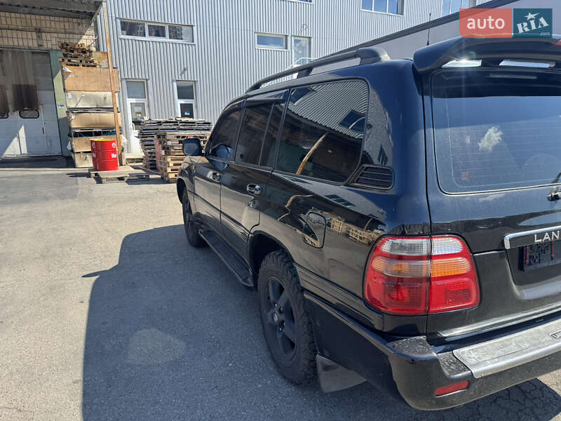 Внедорожник / Кроссовер Toyota Land Cruiser 1999 в Киеве