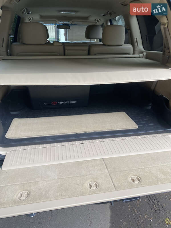 Внедорожник / Кроссовер Toyota Land Cruiser 2012 в Харькове