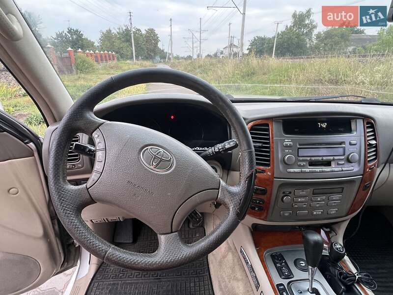 Внедорожник / Кроссовер Toyota Land Cruiser 2004 в Василькове
