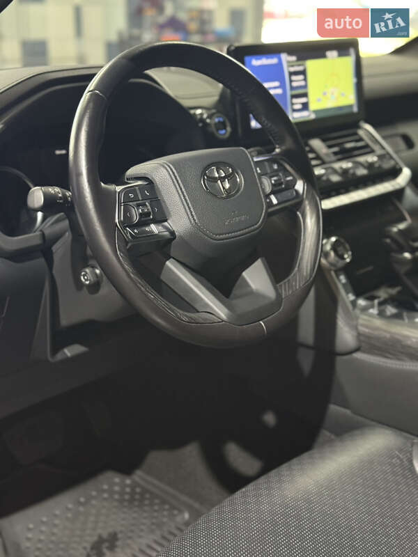 Внедорожник / Кроссовер Toyota Land Cruiser 2021 в Харькове