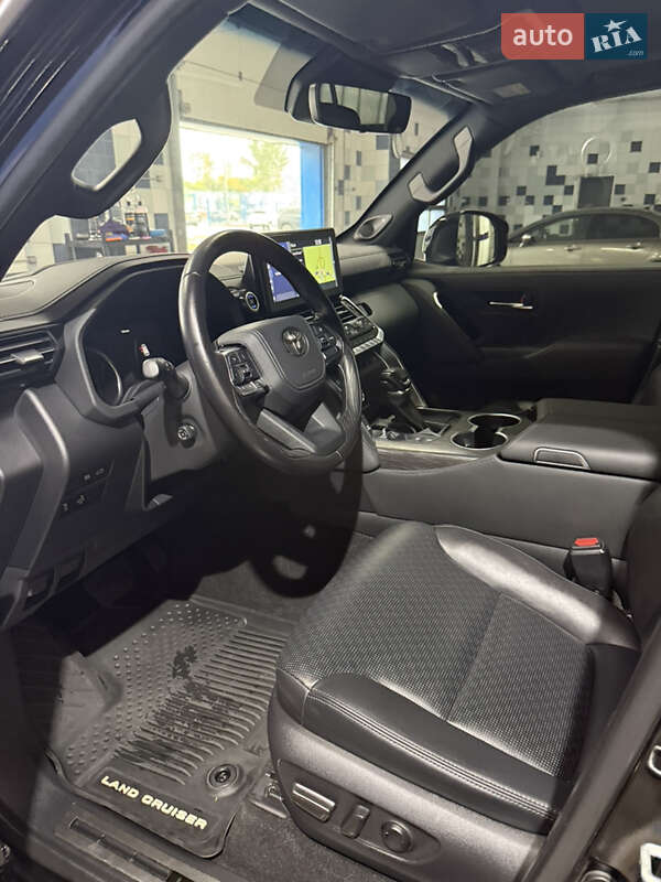 Внедорожник / Кроссовер Toyota Land Cruiser 2021 в Харькове