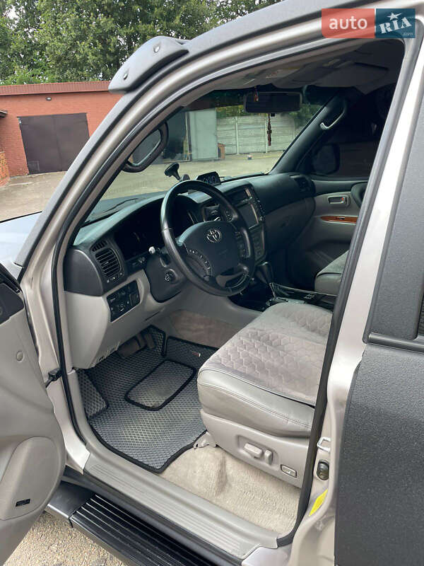 Внедорожник / Кроссовер Toyota Land Cruiser 2002 в Виннице