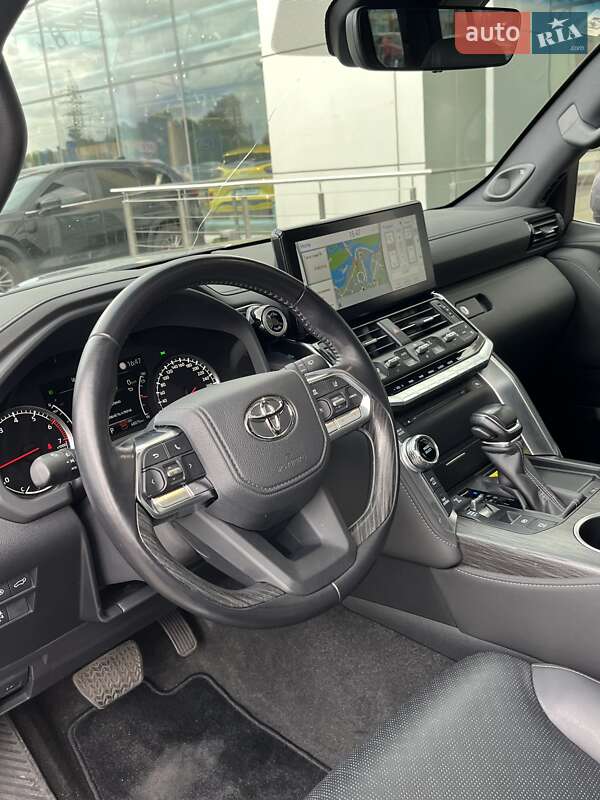 Внедорожник / Кроссовер Toyota Land Cruiser 2021 в Киеве