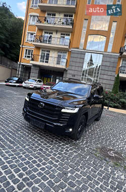 Внедорожник / Кроссовер Toyota Land Cruiser 2023 в Киеве