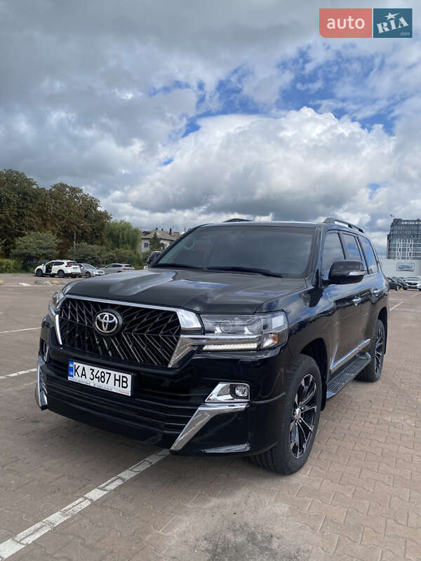Внедорожник / Кроссовер Toyota Land Cruiser 2020 в Житомире