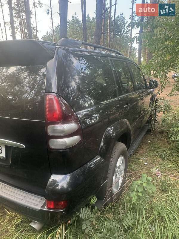 Позашляховик / Кросовер Toyota Land Cruiser 2005 в Павлограді