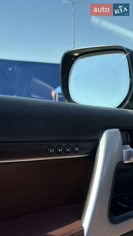 Внедорожник / Кроссовер Toyota Land Cruiser 2019 в Полтаве