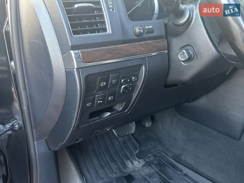 Внедорожник / Кроссовер Toyota Land Cruiser 2016 в Черновцах