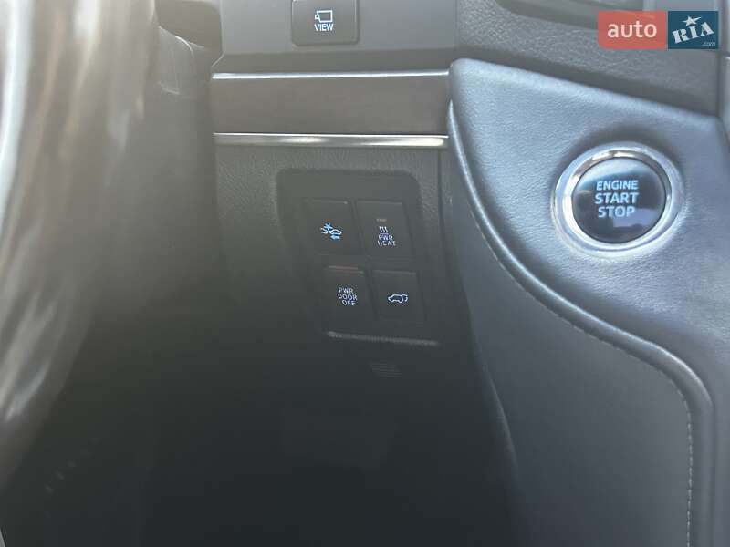 Внедорожник / Кроссовер Toyota Land Cruiser 2016 в Черновцах