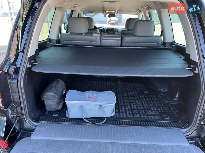 Внедорожник / Кроссовер Toyota Land Cruiser 2008 в Ровно фото 20 Внедорожник / Кроссовер Toyota Land Cruiser 2008 в Ровно