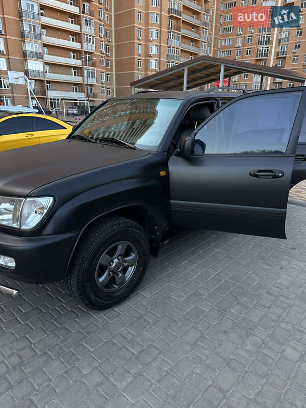 Внедорожник / Кроссовер Toyota Land Cruiser 2002 в Одессе